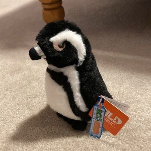 NWT Penguin Plushie
